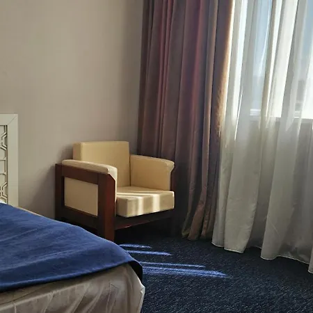 Cruise Hotel Тбилиси Экстерьер фото